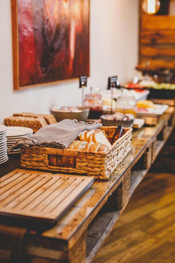 Hotel Nordurland By Keahotels Акурейрі Екстер'єр фото